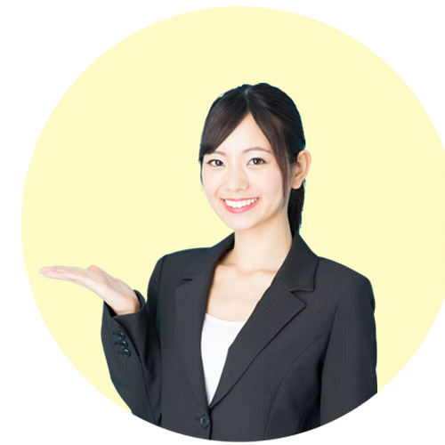 案内する女性